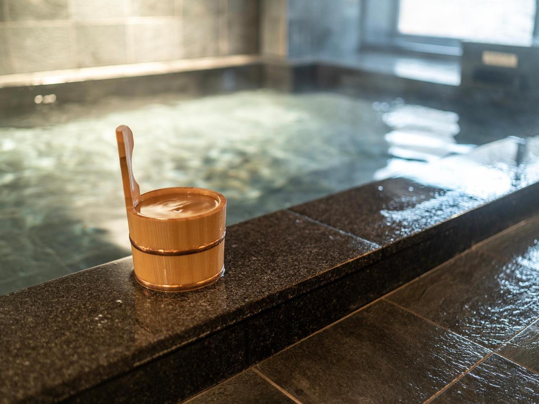 Super Hotel Kumamoto Ekimae Natural Hot Springs Bagian luar foto