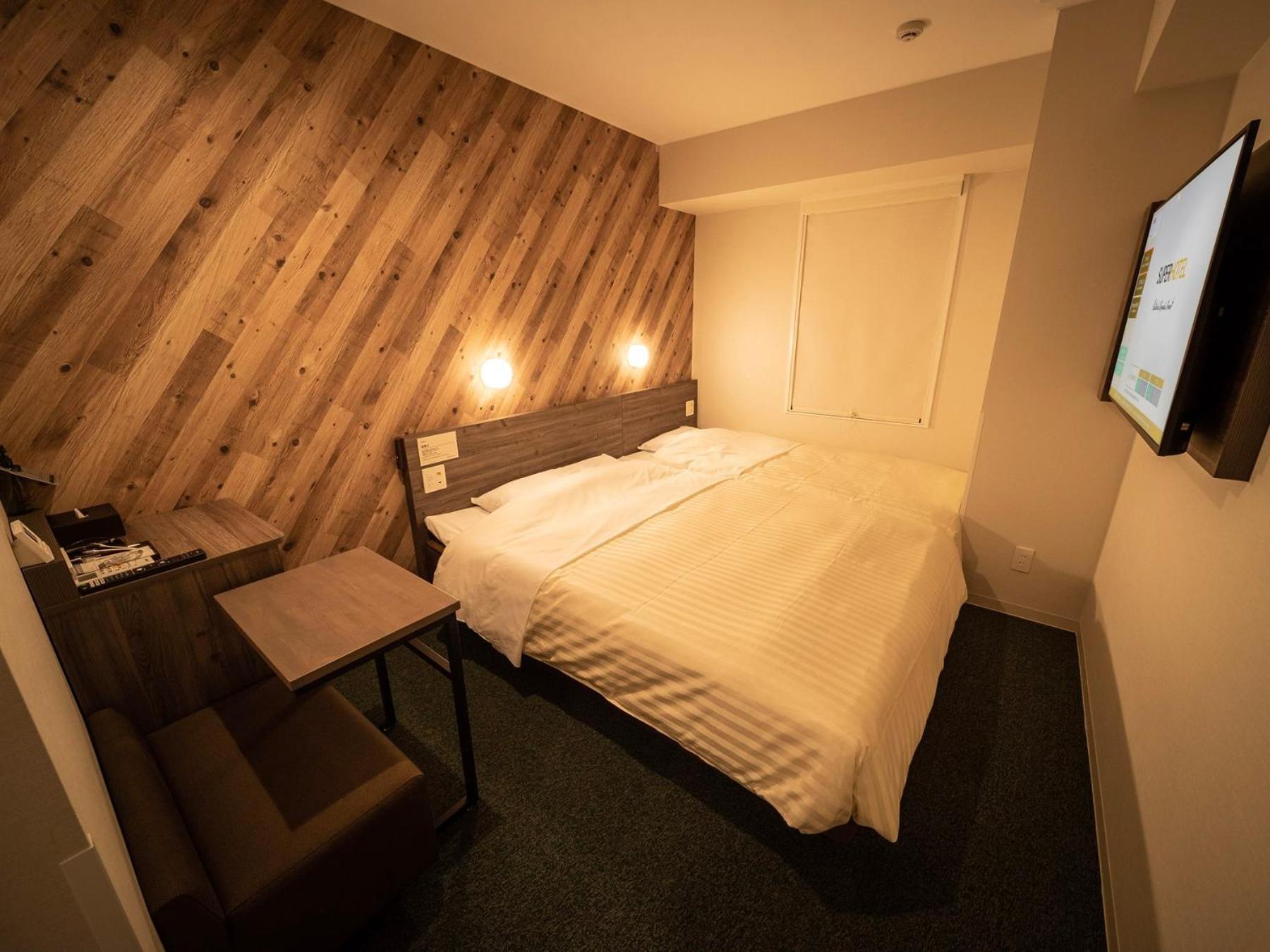 Super Hotel Kumamoto Ekimae Natural Hot Springs Bagian luar foto