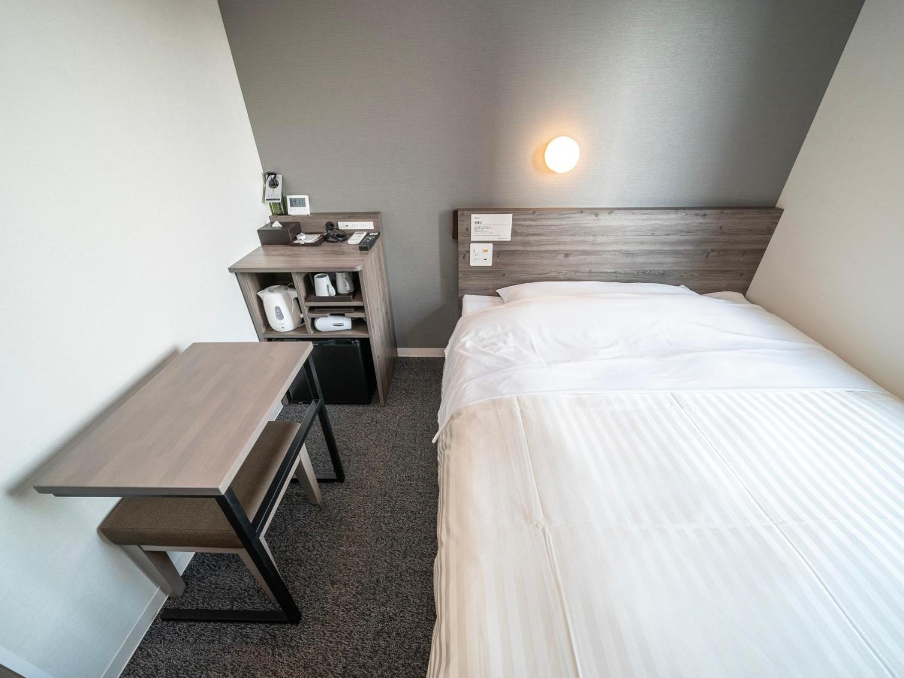 Super Hotel Kumamoto Ekimae Natural Hot Springs Bagian luar foto