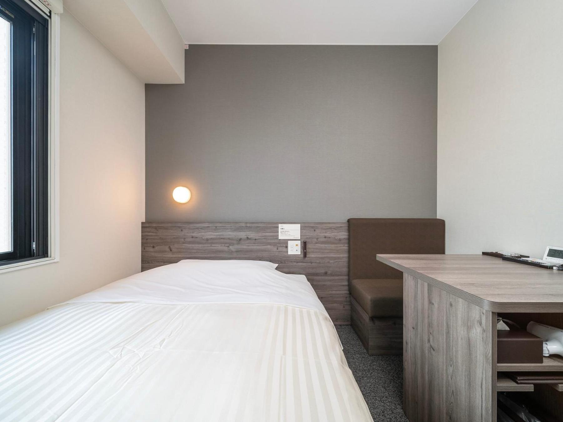 Super Hotel Kumamoto Ekimae Natural Hot Springs Bagian luar foto